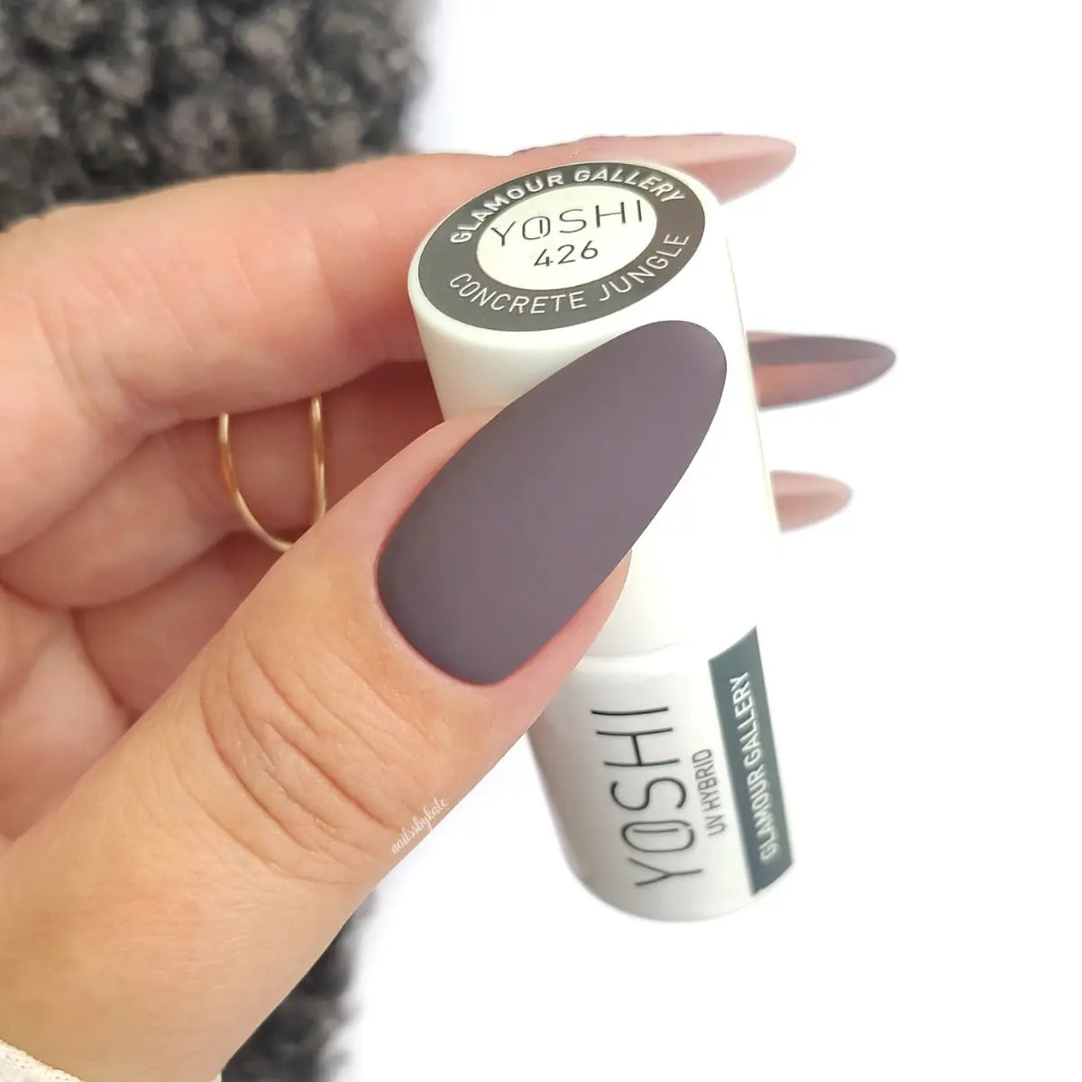 Yoshi Glamour Gallery Gel Polish 6 ml – 426