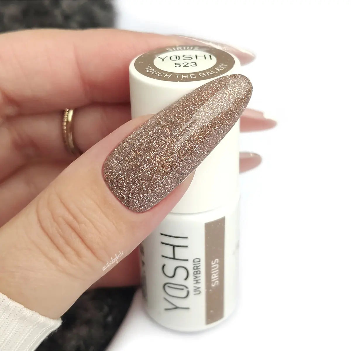 Yoshi Sirius Gel Polish 6 ml – 523