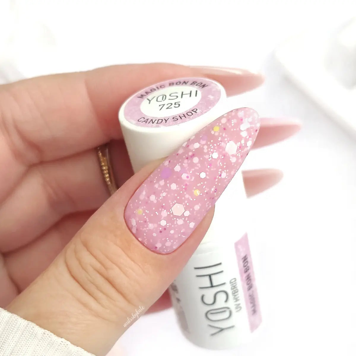 Yoshi Magic Bon Bon Gel Polish 6 ml – 725