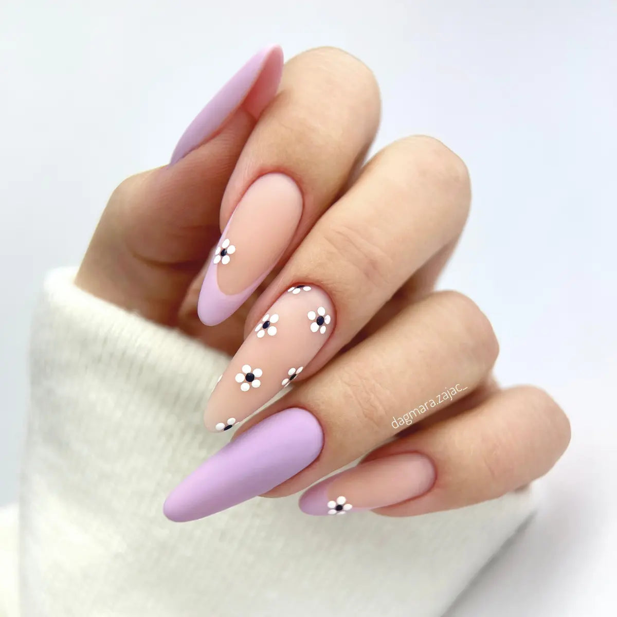 Yoshi Lavender Scent Gel Polish 6 ml – 823