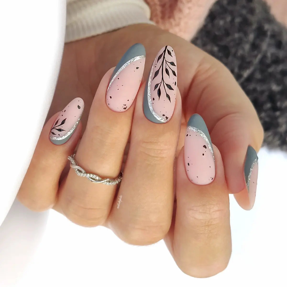 Yoshi Skyscraper Gel Polish 6 ml – 423