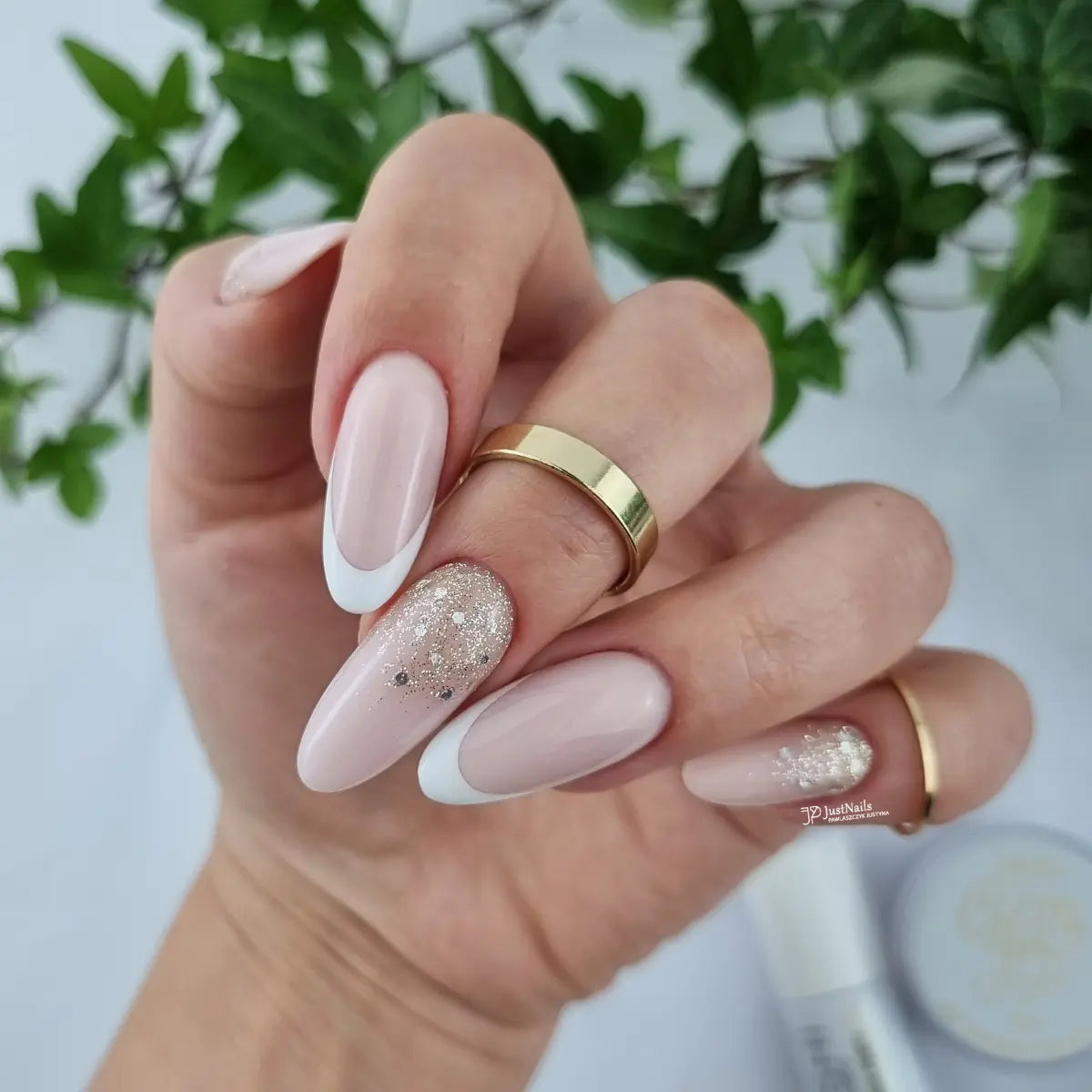 Yoshi Divorce Party Gel Polish 6 ml – 811
