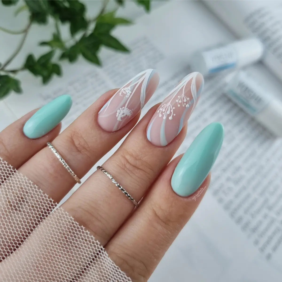Yoshi Blue Lagoon Gel Polish 6 ml – 824