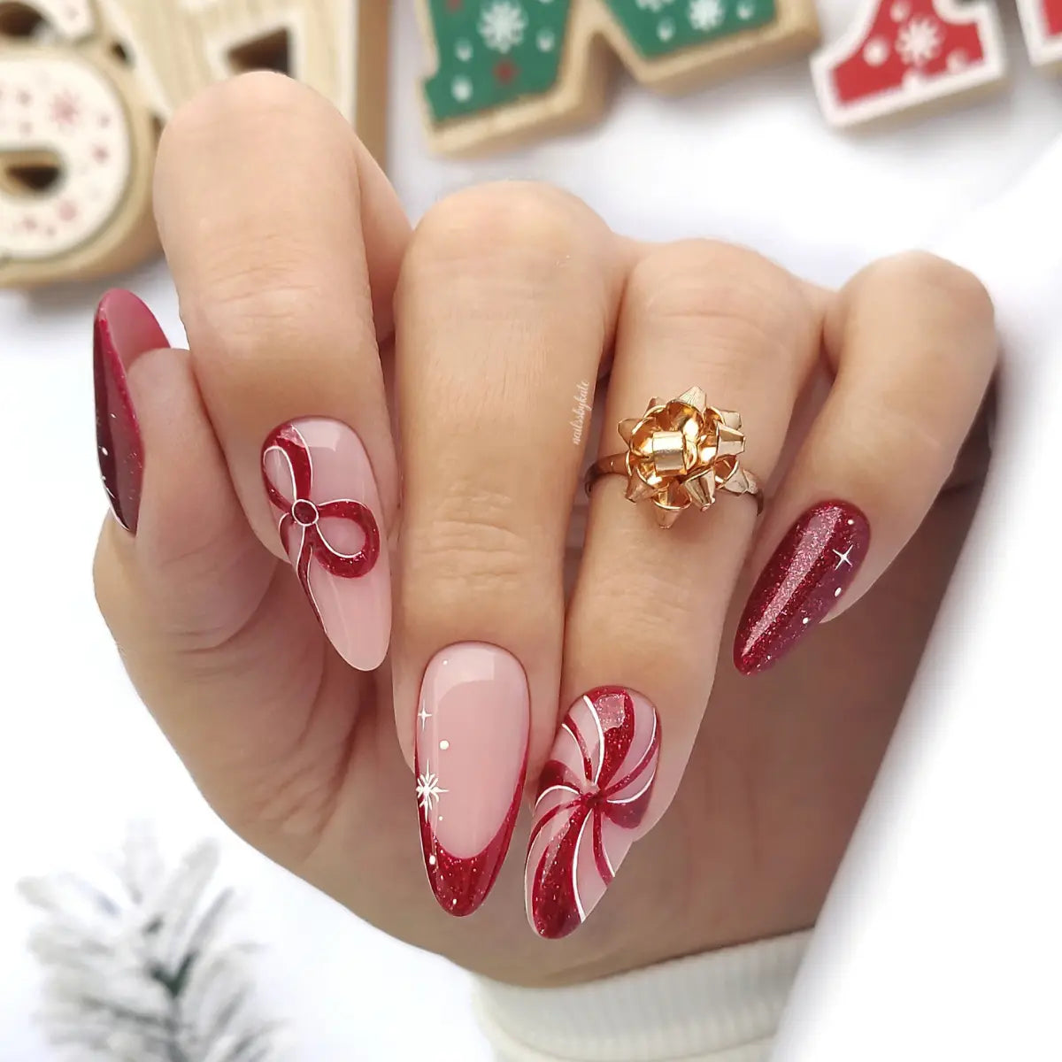 Yoshi Santa Claws Gel Polish 6 ml – 252