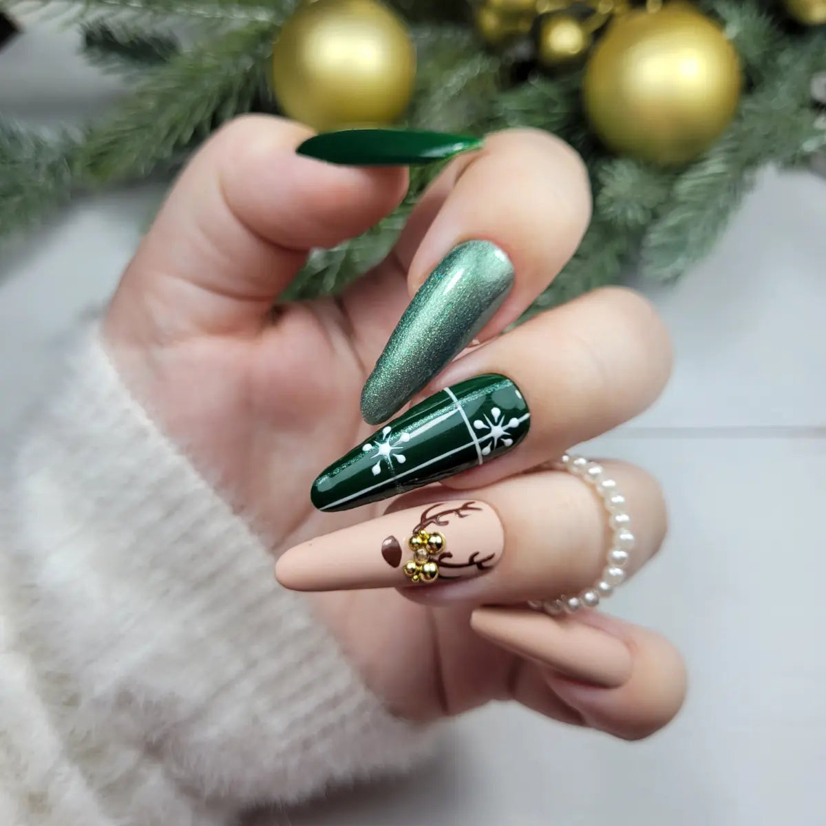 Yoshi Kerstbal Gel Polish 6 ml – 157
