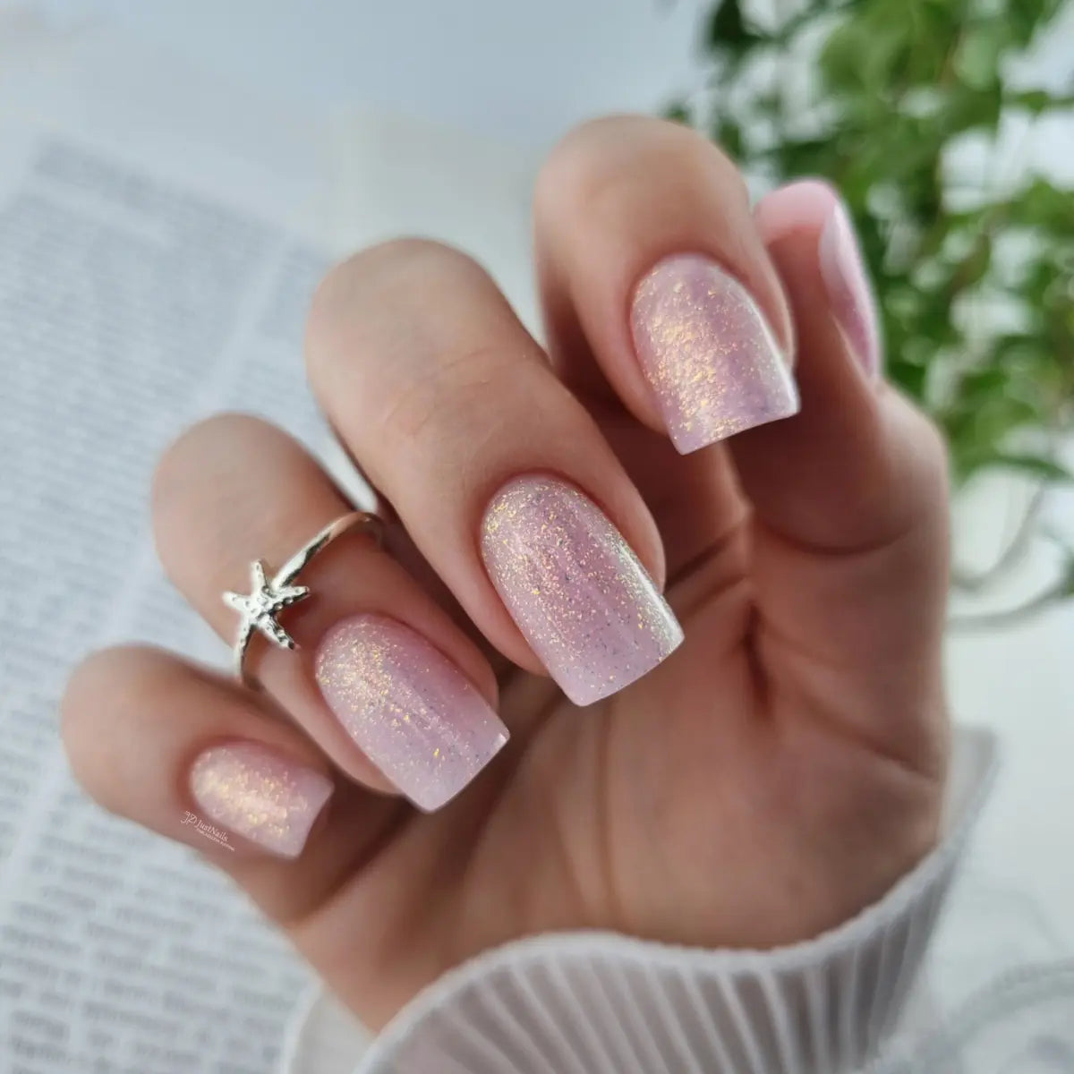 Yoshi Builder Gel – Sea Story – Seashell Pink