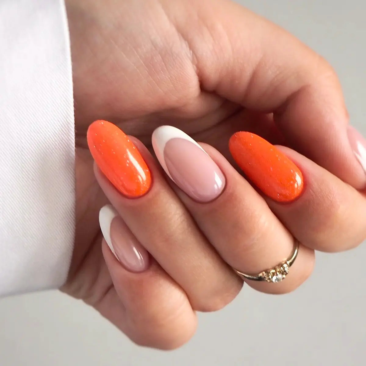 Yoshi Hula Glow Gel Polish 6 ml – 012