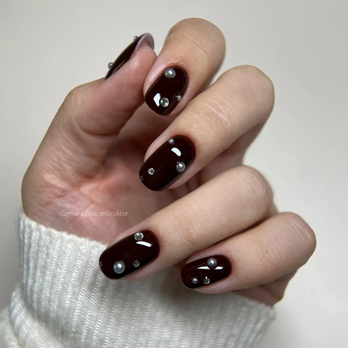 Yoshi Mystic Mahogany Gel Polish 6 ml – 137