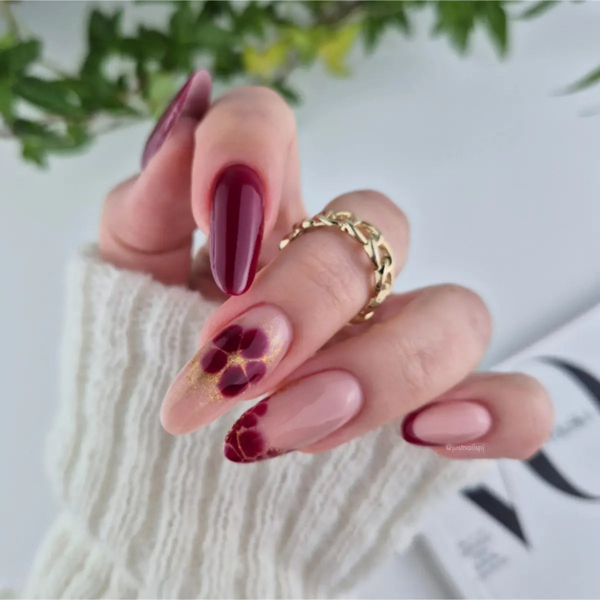 Yoshi Crimbo Gel Polish 6 ml – 155